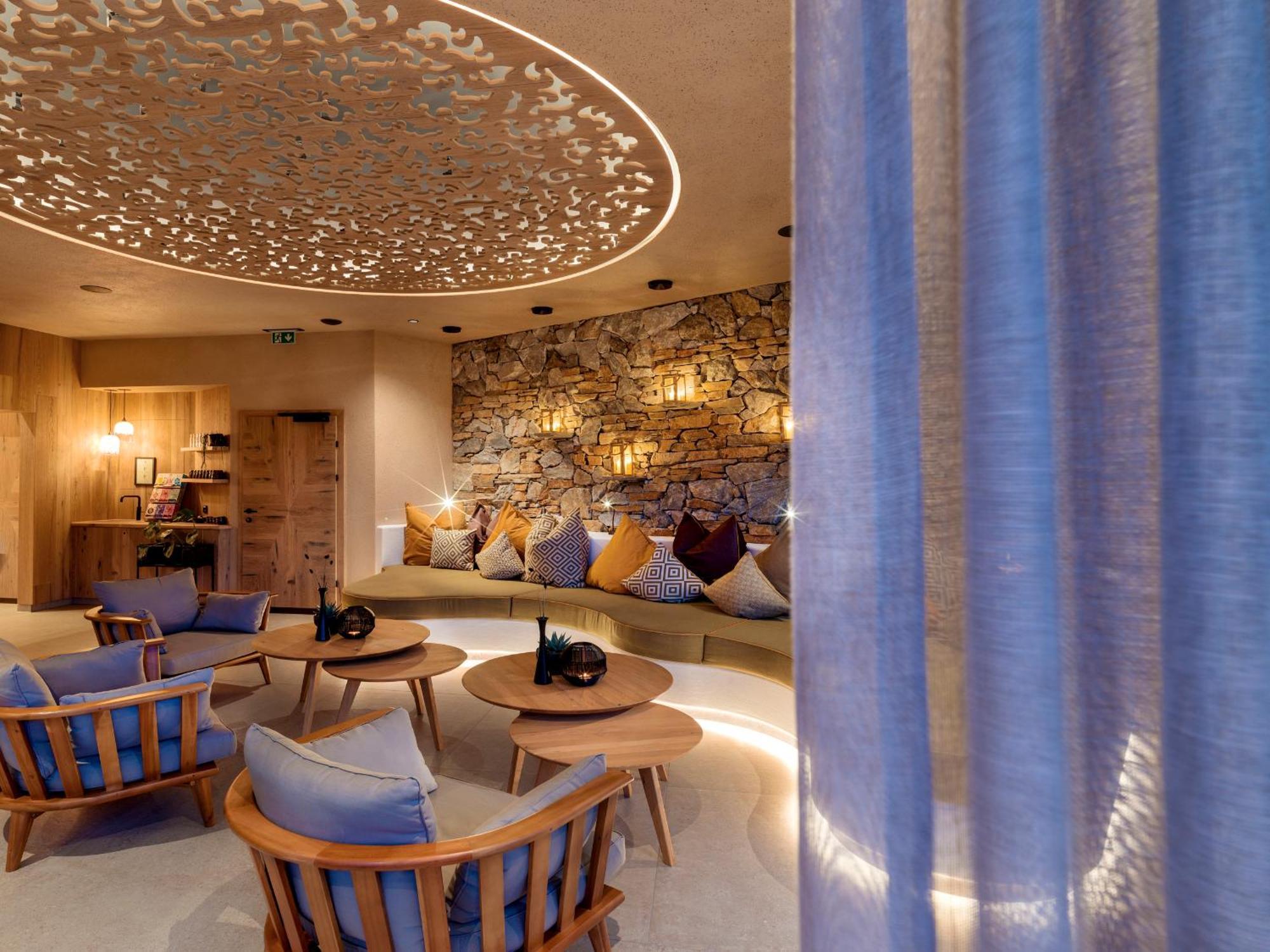 Aktivhotel Alpendorf Sankt Johann im Pongau Extérieur photo